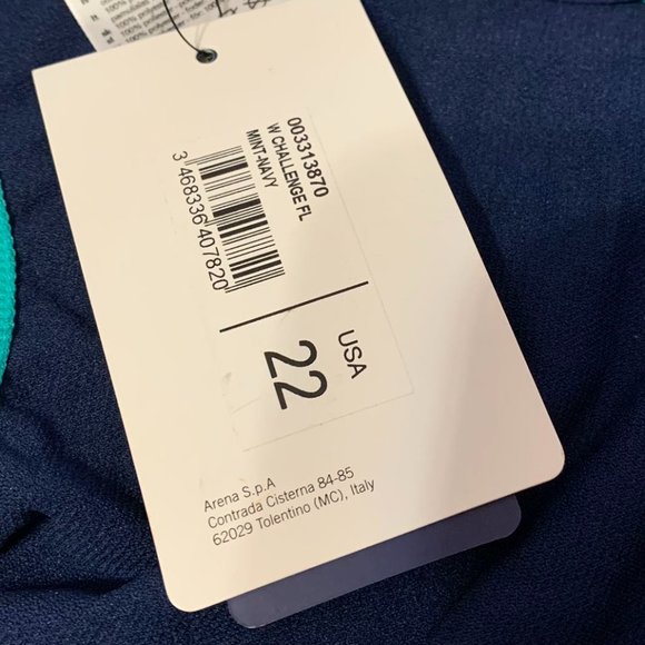 Arena Girls' Team Painted Stripes Challenge Back MaxLife One Piece Swimsuit 22 - Picture 8 of 8